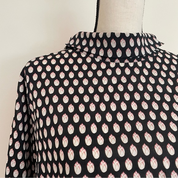 Hana Tajima x Uniqlo Geometric Floral Blouse - Picture 3 of 4